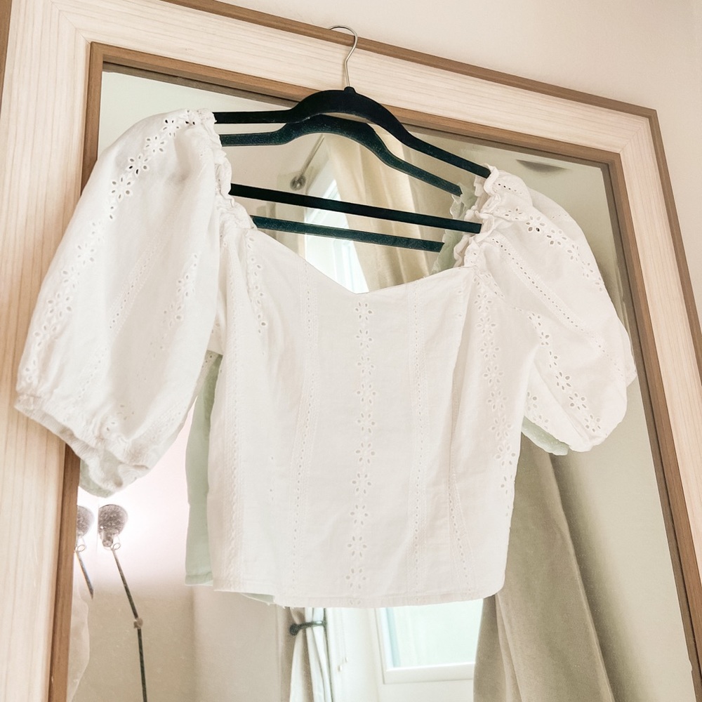 Wild fable white balloon sleeve crop top